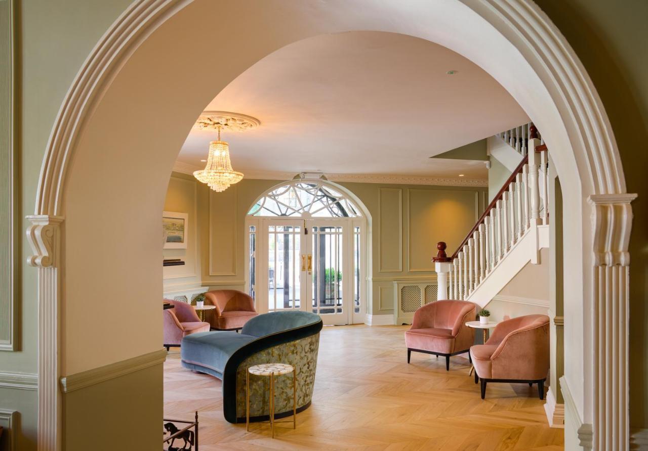 The Lansdowne Kenmare Hotel Bagian luar foto