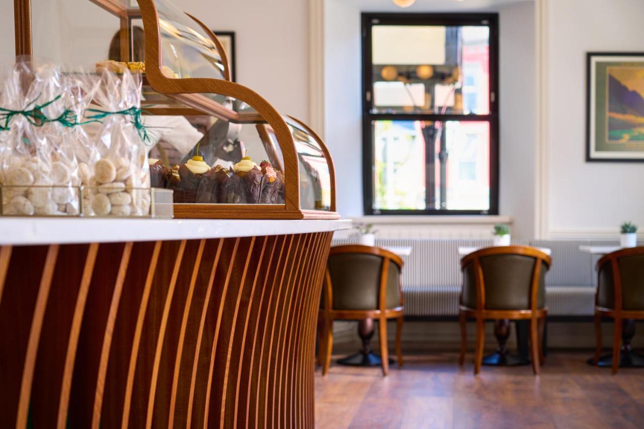 The Lansdowne Kenmare Hotel Bagian luar foto