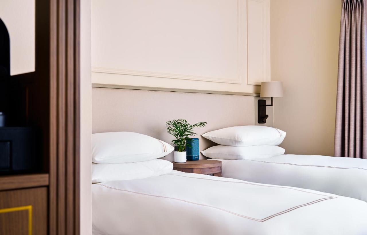 The Lansdowne Kenmare Hotel Bagian luar foto