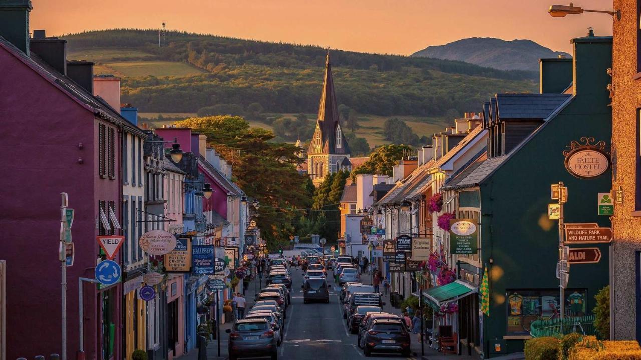 The Lansdowne Kenmare Hotel Bagian luar foto