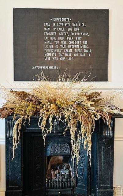 The Lansdowne Kenmare Hotel Bagian luar foto